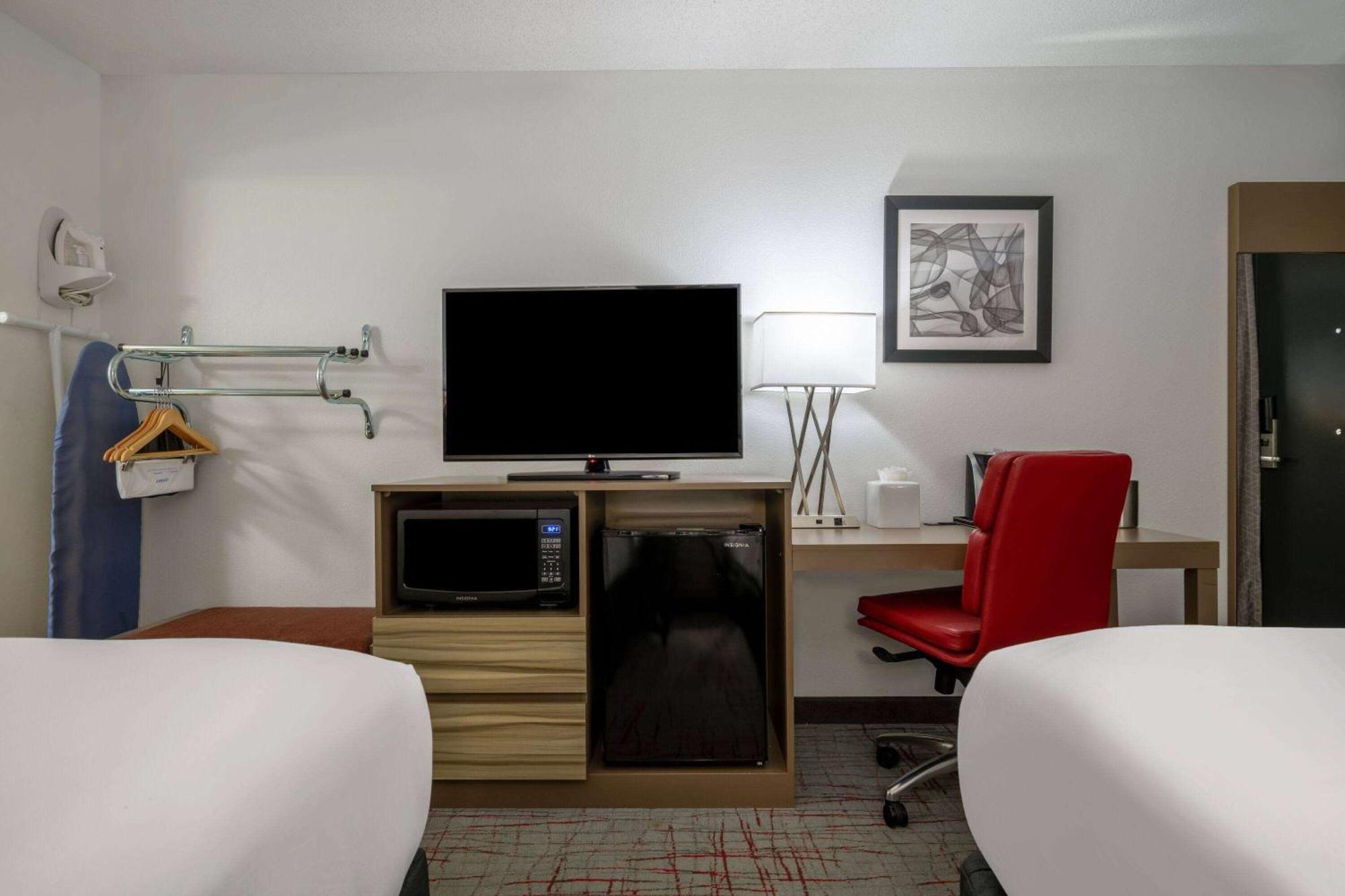 Wyndham Garden Columbia-Ft Jackson Hotel Екстериор снимка